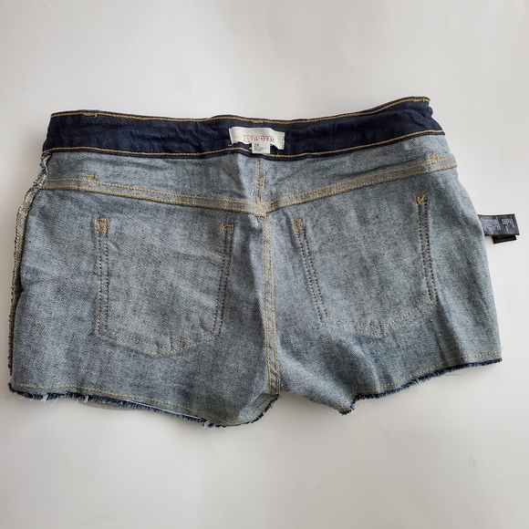 Forever 21 Dark Washed Distressed Denim Shorts, 28 - Picture 6 of 6